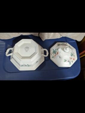 Adams Azalea Octagonal Covered Serving Dish in White, Pink & Green